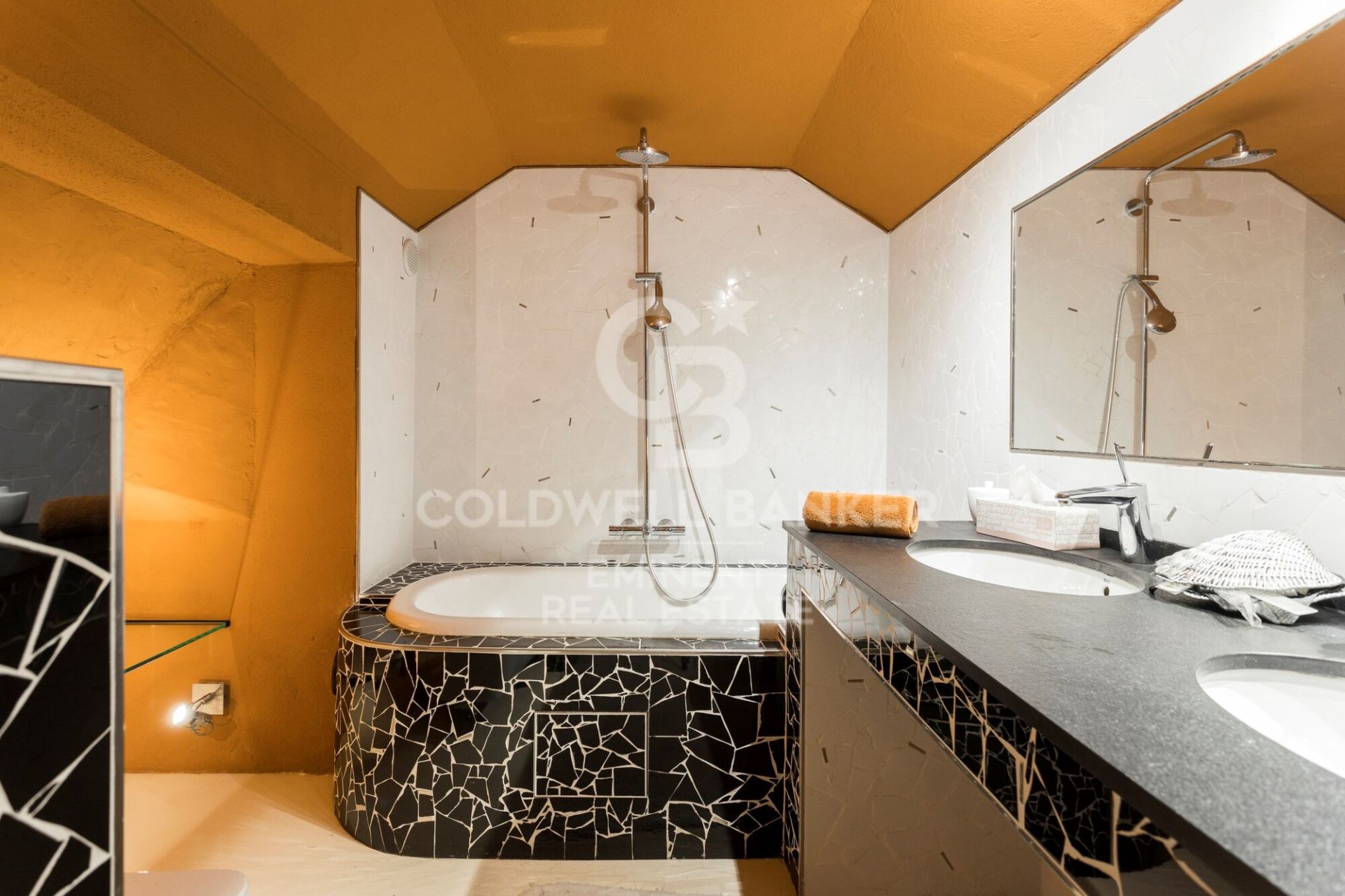 Сasa en Barcelona, España 1400 m2 No. 179191
