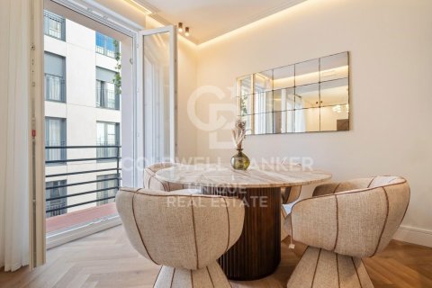 Apartment à vendre à Madrid, Espagne, 2 chambres, 94 m2 No. 178549 - photo 17