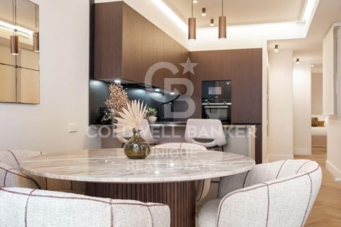 Apartment à vendre à Madrid, Espagne, 2 chambres, 94 m2 No. 178549 - photo 13