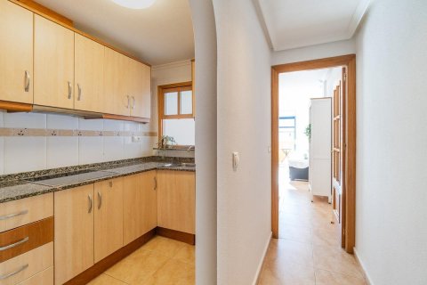 Apartament w Torrevieja, Alicante, Hiszpania 3 sypialnie, 105 mkw. nr 146381 – zdjęcie 25