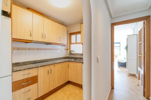 Apartament w Torrevieja, Alicante, Hiszpania 3 sypialnie, 105 mkw. nr 146381 – zdjęcie 26