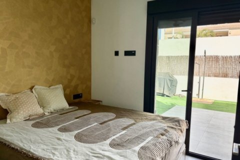 Villa for sale in Cabo Roig, Alicante, Spain 3 bedrooms, 83 sq.m. No. 155588 - photo 7
