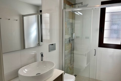 Villa for sale in Cabo Roig, Alicante, Spain 3 bedrooms, 83 sq.m. No. 155588 - photo 14