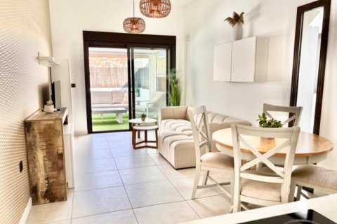 Villa for sale in Cabo Roig, Alicante, Spain 3 bedrooms, 83 sq.m. No. 155588 - photo 5