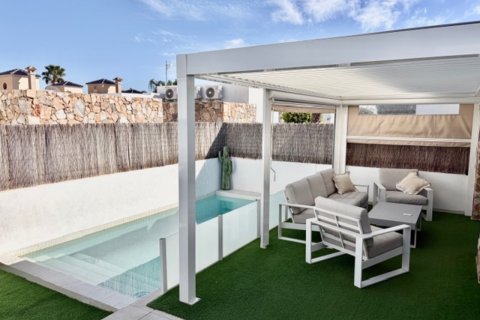 Villa for sale in Cabo Roig, Alicante, Spain 3 bedrooms, 83 sq.m. No. 155588 - photo 3