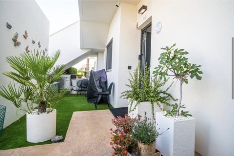 Lägenhet till salu i Pilar de la Horadada, Alicante, Spanien 2 sovrum, 82 kvm. Nr. 155586 - foto 16