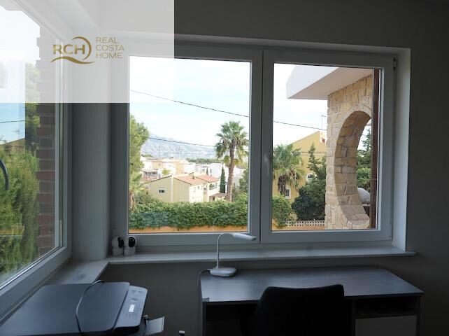 Villa i La Nucia, Alicante, Spanien 6 sovrum, 595 kvm. Nr. 155587