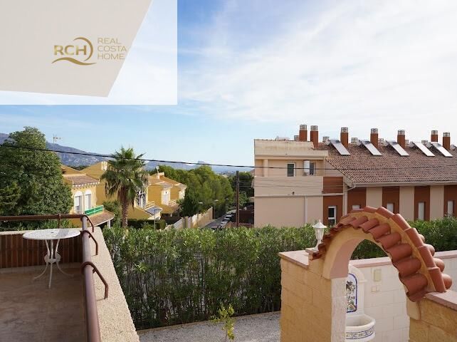 Villa i La Nucia, Alicante, Spanien 6 sovrum, 595 kvm. Nr. 155587