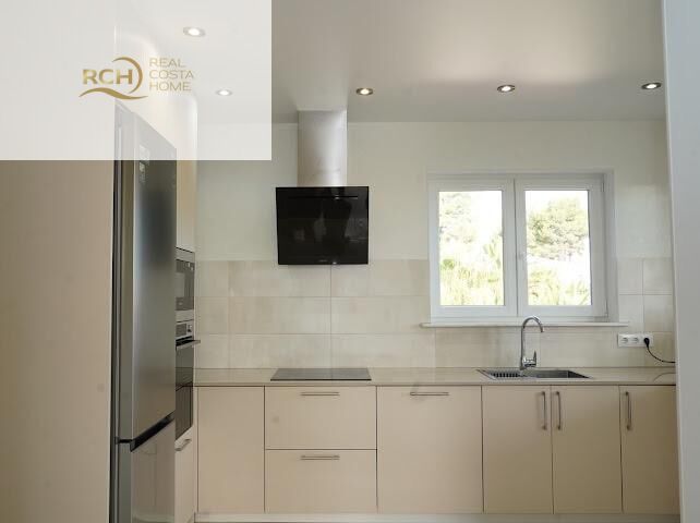 Villa i La Nucia, Alicante, Spanien 6 sovrum, 595 kvm. Nr. 155587