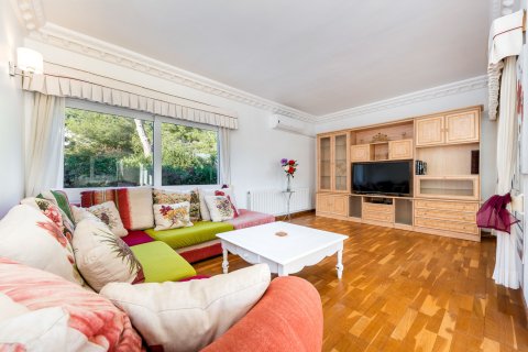 Villa for sale in Dehesa De Campoamor, Alicante, Spain 7 bedrooms, 512 sq.m. No. 155589 - photo 8