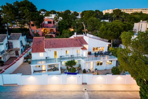 Villa for sale in Dehesa De Campoamor, Alicante, Spain 7 bedrooms, 512 sq.m. No. 155589 - photo 30