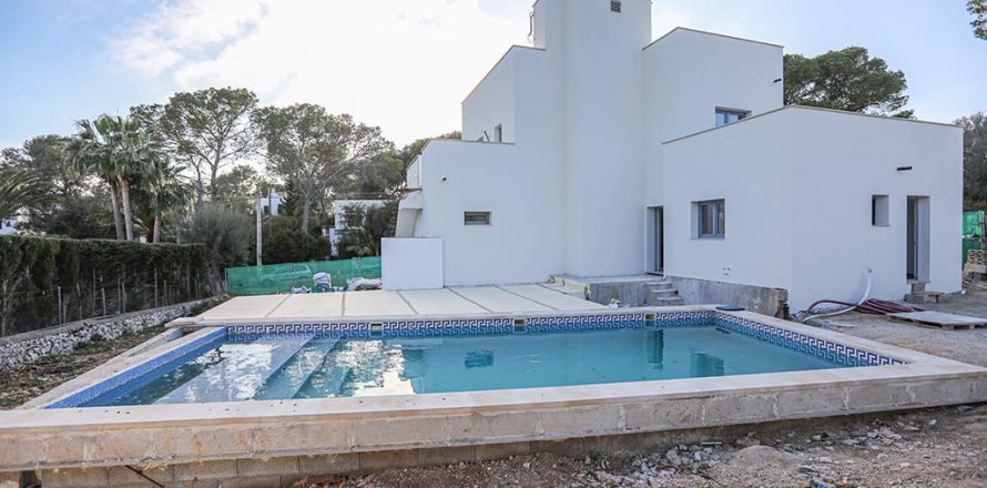 Villa in Mallorca, Spanien 4 Schlafzimmer, 270 m2 Nr. 148048