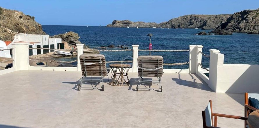 Apartment in Mahon, Menorca, Spain 2 bedrooms, 157 sq.m. No. 166517