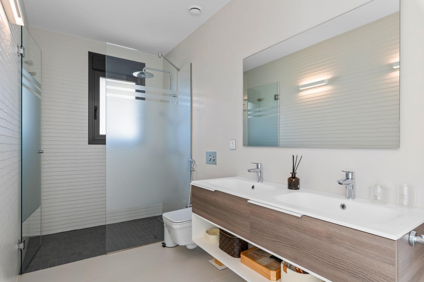 Huvila Campoamor, Alicante, Espanja 4 makuuhuonetta, 322 m2 No. 165495