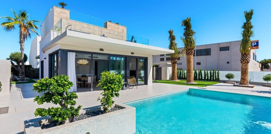 Villa in Campoamor, Alicante, Spain 4 bedrooms, 322 sq.m. No. 165495