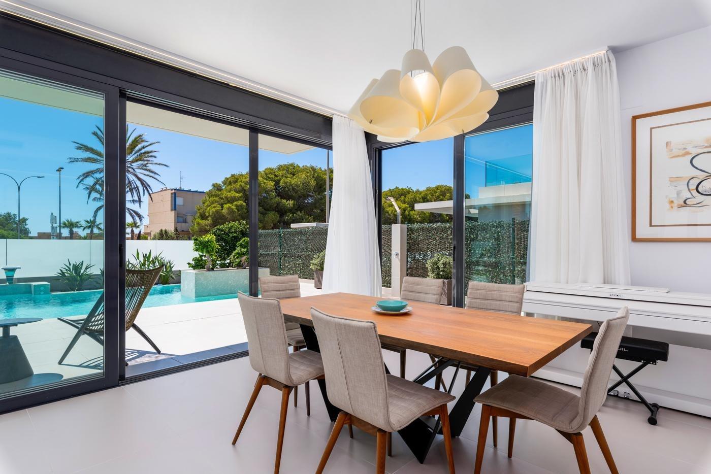 Huvila Campoamor, Alicante, Espanja 4 makuuhuonetta, 322 m2 No. 165495