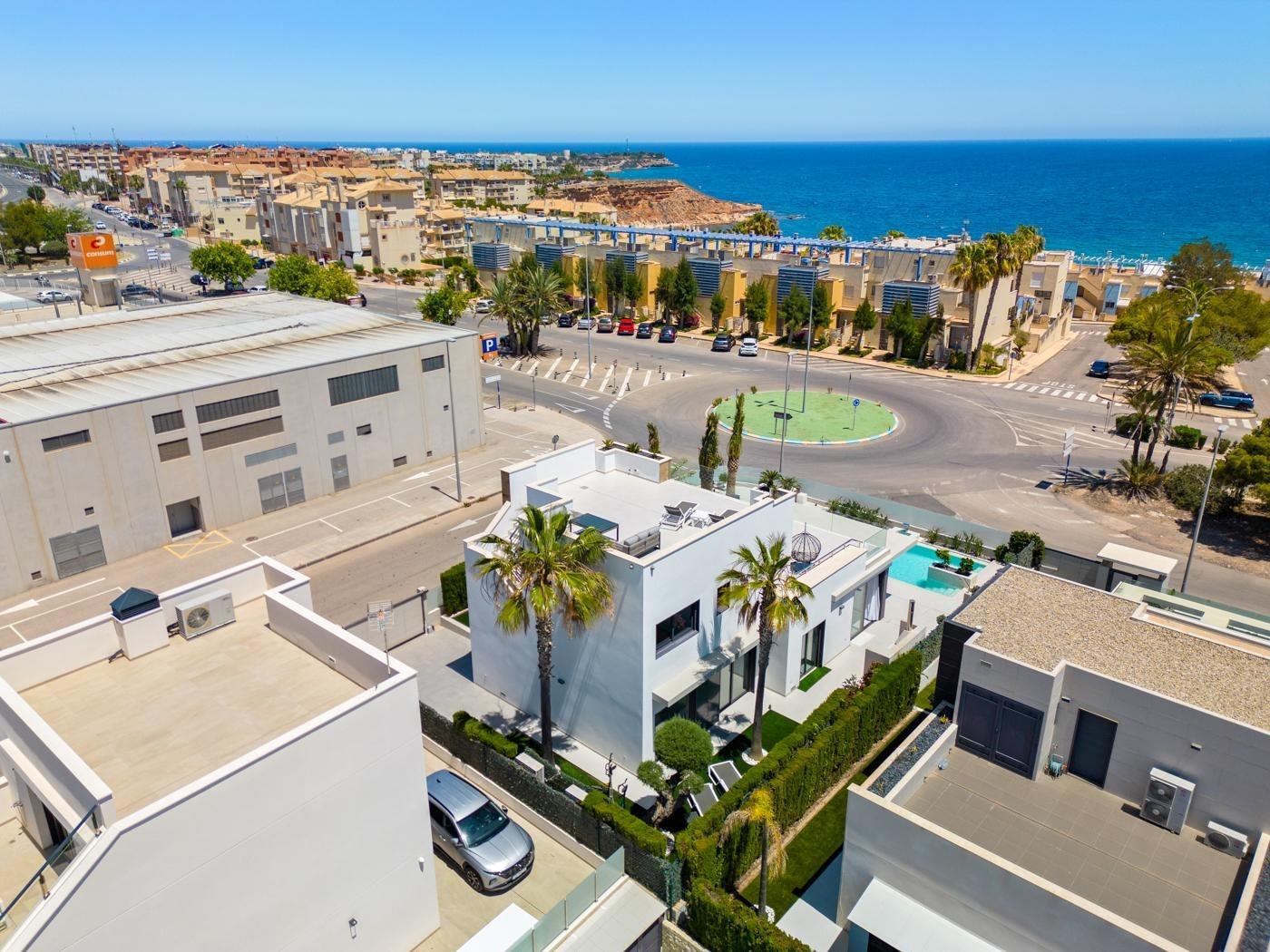Huvila Campoamor, Alicante, Espanja 4 makuuhuonetta, 322 m2 No. 165495