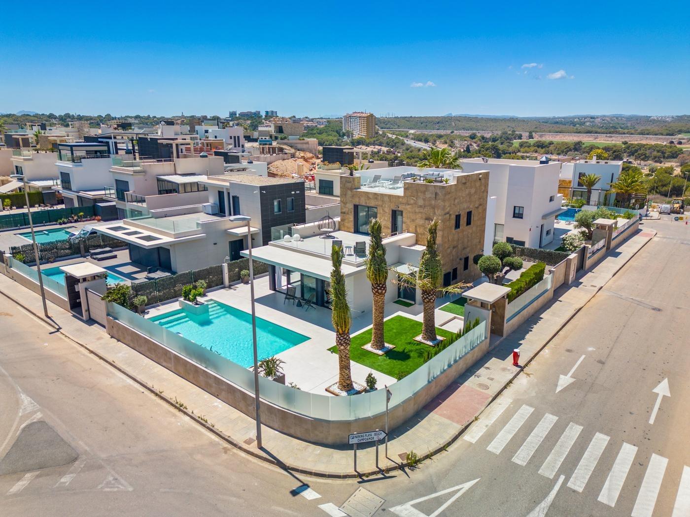 Huvila Campoamor, Alicante, Espanja 4 makuuhuonetta, 322 m2 No. 165495
