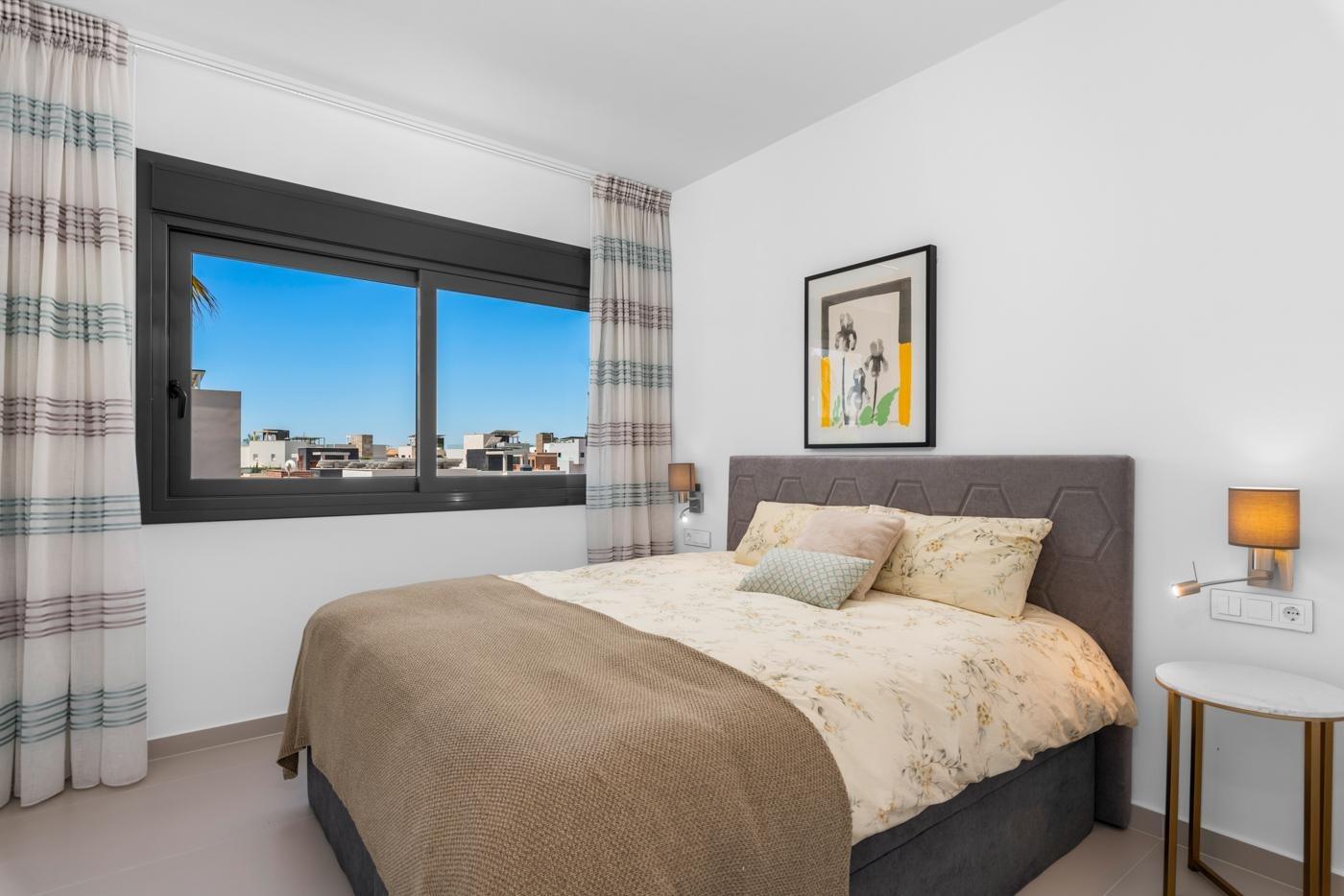 Huvila Campoamor, Alicante, Espanja 4 makuuhuonetta, 322 m2 No. 165495