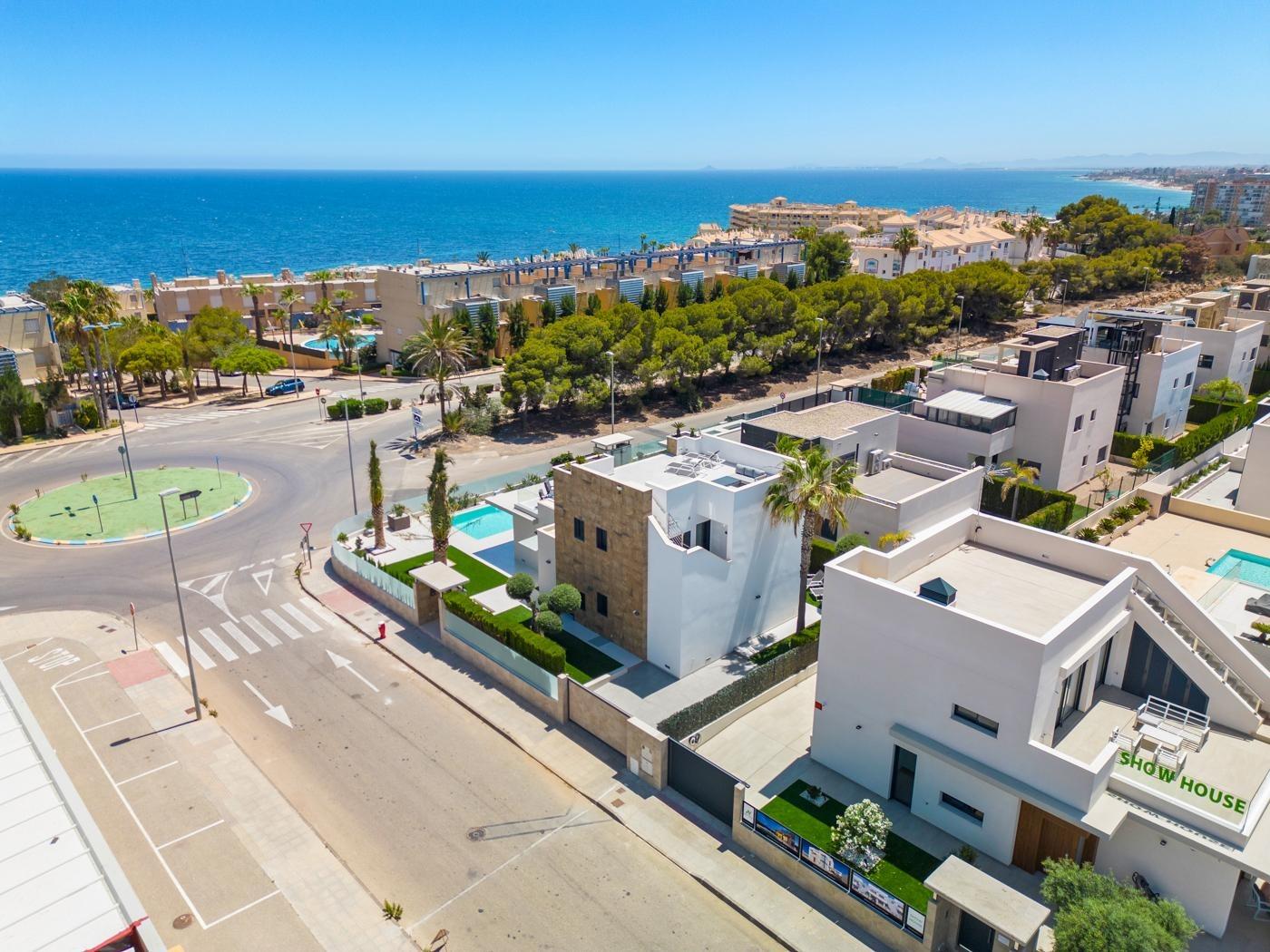Huvila Campoamor, Alicante, Espanja 4 makuuhuonetta, 322 m2 No. 165495