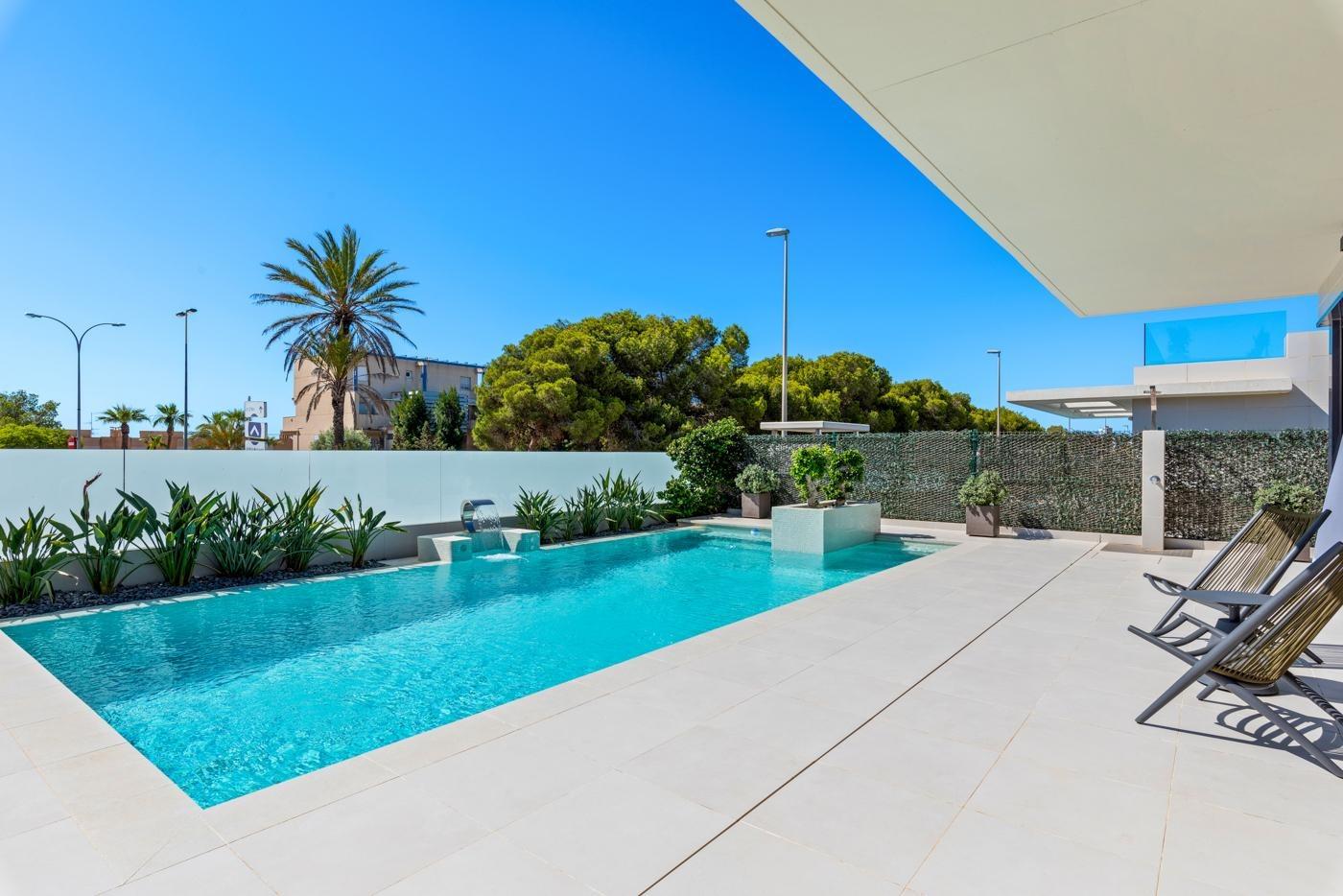 Huvila Campoamor, Alicante, Espanja 4 makuuhuonetta, 322 m2 No. 165495
