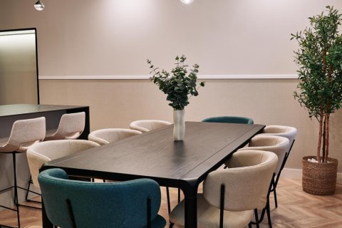 Apartment for sale in Madrid, Spain 3 bedrooms, 213 sq.m. No. 165497 - photo 2