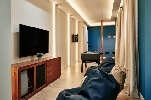 Apartment for sale in Madrid, Spain 3 bedrooms, 213 sq.m. No. 165497 - photo 10