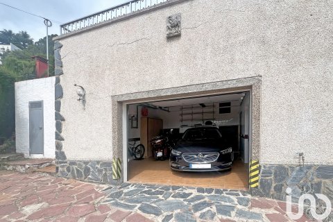 Hus till salu i Sant Feliu de Codines, Barcelona, Spanien 5 sovrum, 734 kvm. Nr. 153974 - foto 29