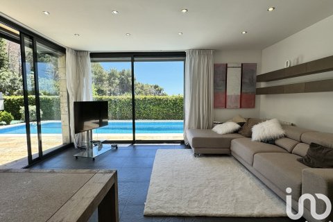 Dom w Sant Pere de Ribes, Barcelona, Hiszpania 4 sypialnie, 490 mkw. nr 153976 – zdjęcie 11