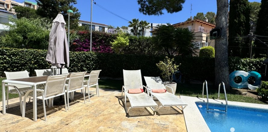 Dom w Sant Pere de Ribes, Barcelona, Hiszpania 4 sypialnie, 490 mkw. nr 153976