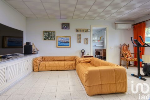 Hus till salu i Benicasim, Castellon, Spanien 3 sovrum, 2065 kvm. Nr. 153980 - foto 15