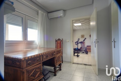 Hus till salu i Benicasim, Castellon, Spanien 3 sovrum, 2065 kvm. Nr. 153980 - foto 16