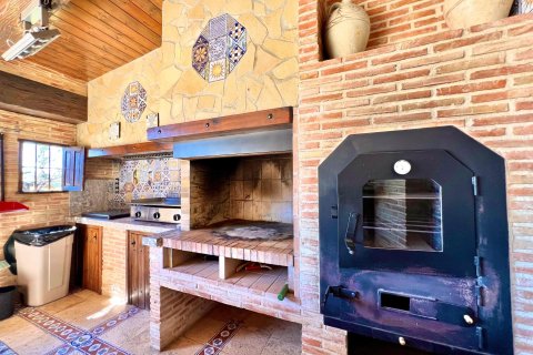 Villa till salu i Almoradi, Alicante, Spanien 4 sovrum, 493 kvm. Nr. 196652 - foto 20