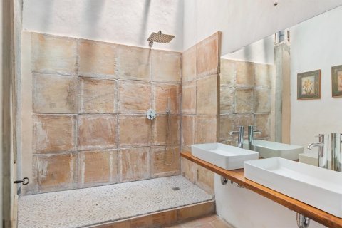 Villa en venta en Felanitx, Mallorca, España 7 dormitorios, 1081 m2 No. 143485 - foto 9