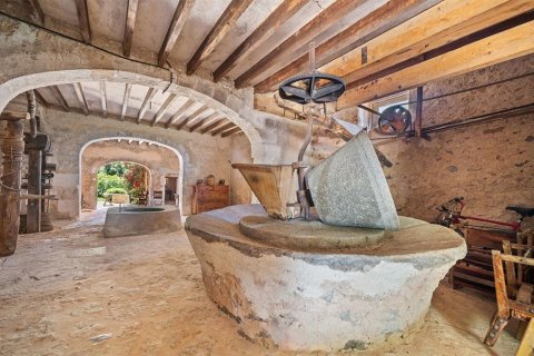 Villa en venta en Felanitx, Mallorca, España 7 dormitorios, 1081 m2 No. 143485 - foto 16