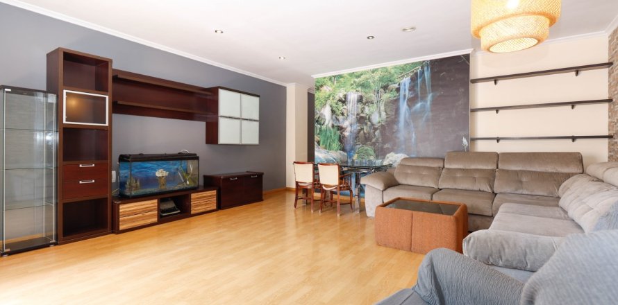 Apartment Torrevieja, Alicante, Spain 3 bedrooms, 129 sq.m. No. 135702