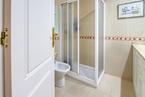 Apartment for sale Torrevieja, Alicante, Spain 3 bedrooms, 111 sq.m. No. 135699 - photo 23