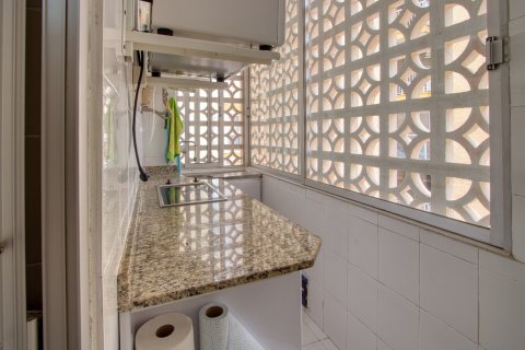 Apartment for sale Torrevieja, Alicante, Spain 3 bedrooms, 111 sq.m. No. 135699 - photo 12