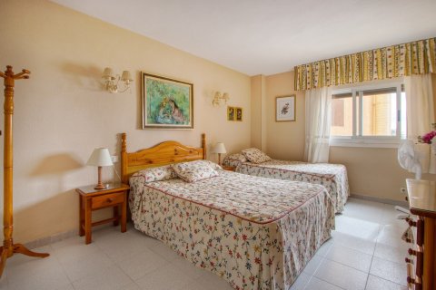 Apartment for sale Torrevieja, Alicante, Spain 3 bedrooms, 111 sq.m. No. 135699 - photo 19