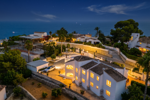 Villa for sale in Benissa, Alicante, Spain 5 bedrooms, 168.95 sq.m. No. 191859 - photo 4