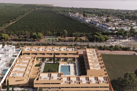 Bungalow for sale in Torrevieja, Alicante, Spain 3 bedrooms, 84 sq.m. No. 189100 - photo 2