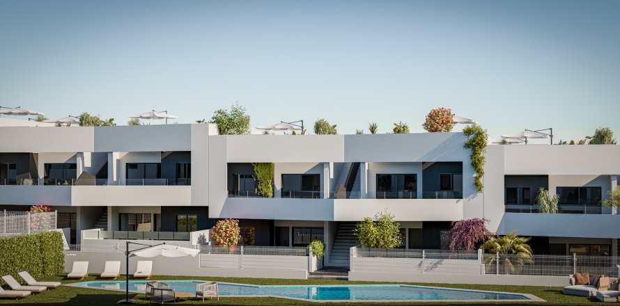 Bungalow in San Miguel de Salinas, Alicante, Spain 2 bedrooms, 117 sq.m. No. 189104