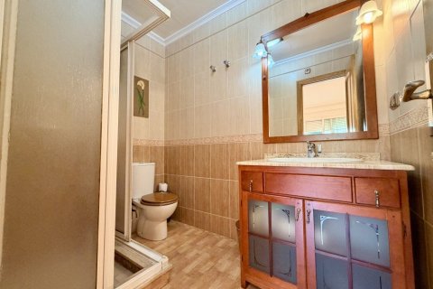Casa adosada en venta en Formentera del Segura, Alicante, España 3 dormitorios, 240 m2 No. 189105 - foto 5