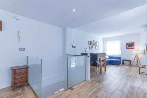 Apartment for sale in Torrevieja, Alicante, Spain 1 bedroom, 74 sq.m. No. 184374 - photo 2
