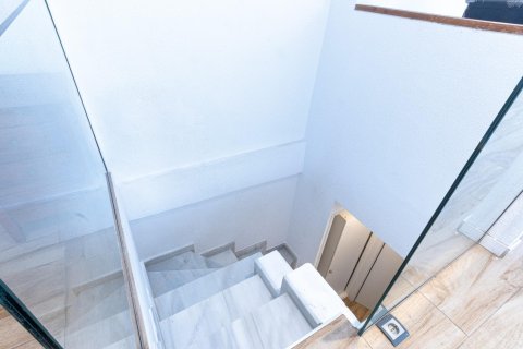 Apartment for sale in Torrevieja, Alicante, Spain 1 bedroom, 74 sq.m. No. 184374 - photo 7