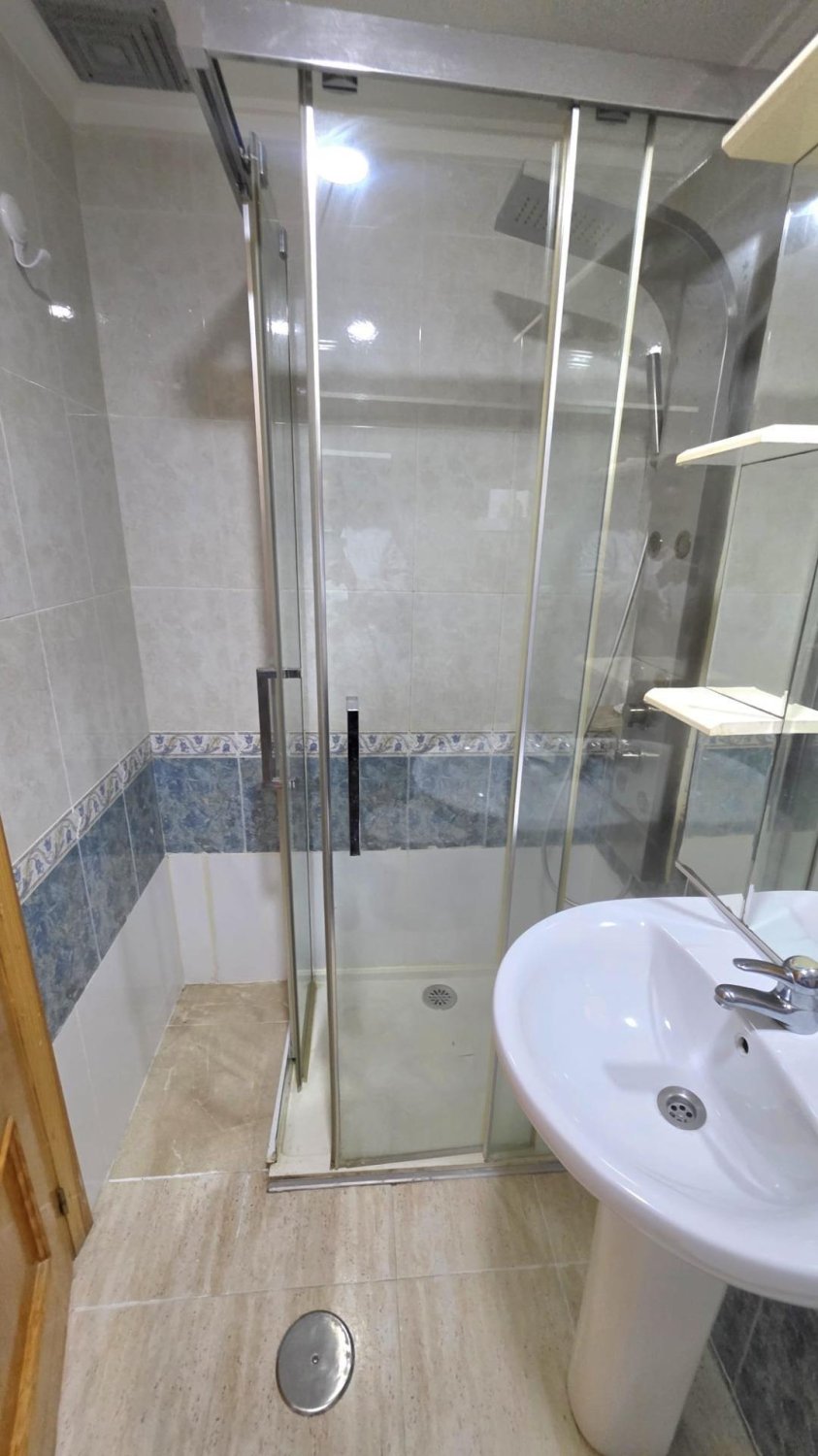 Huoneisto Torrevieja, Alicante, Espanja 2 makuuhuonetta, 60 m2 No. 184373
