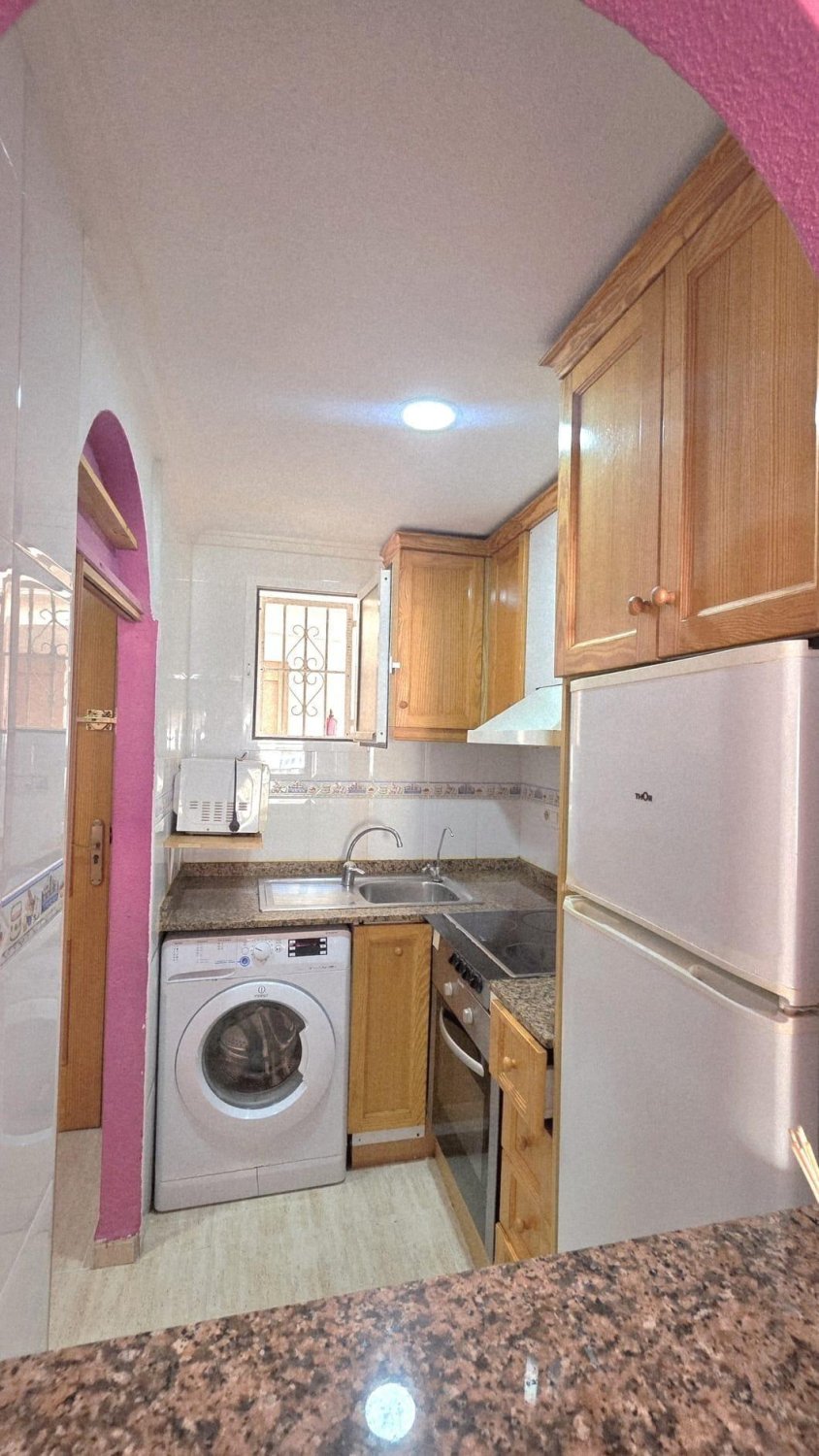 Huoneisto Torrevieja, Alicante, Espanja 2 makuuhuonetta, 60 m2 No. 184373