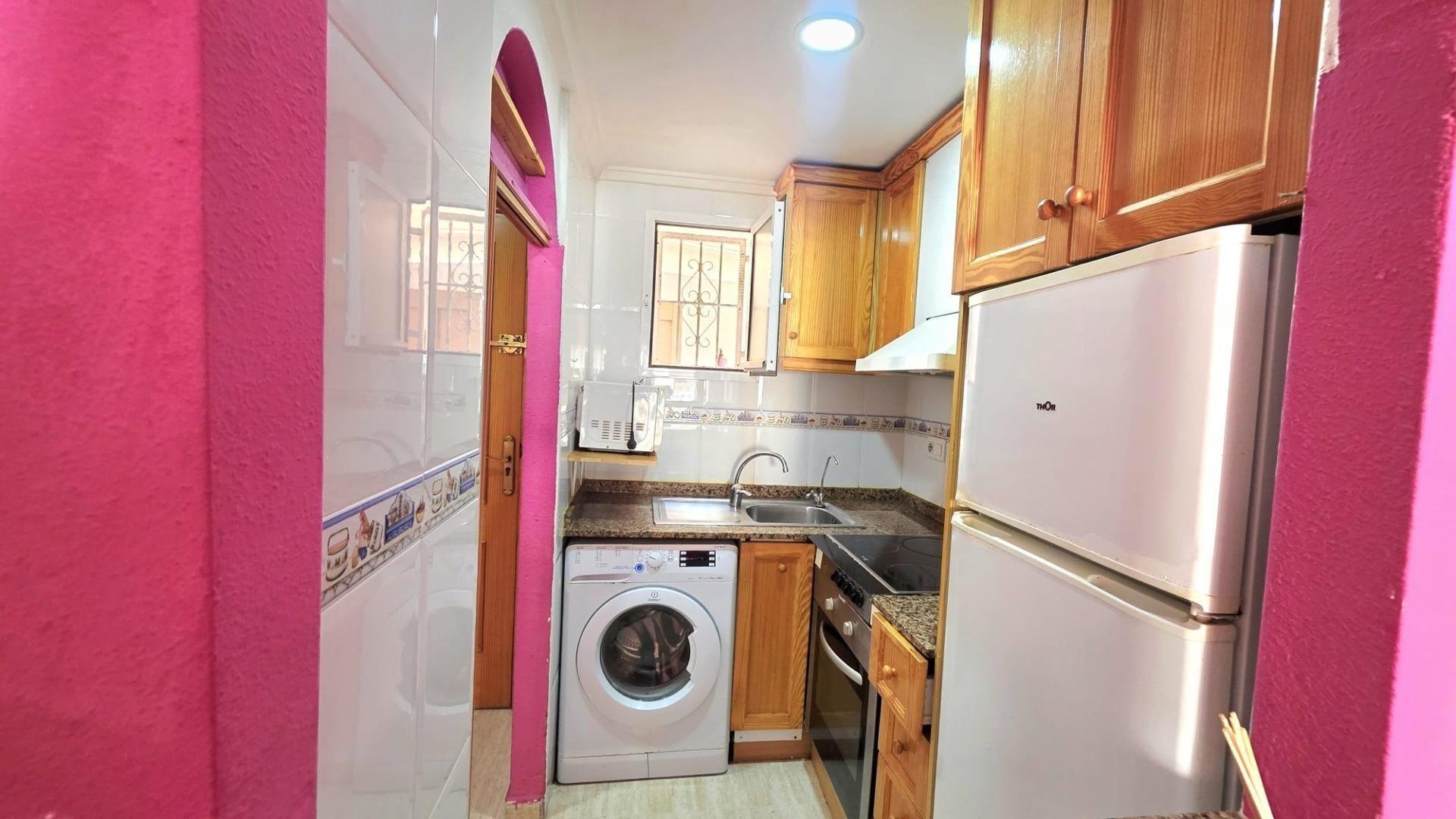 Huoneisto Torrevieja, Alicante, Espanja 2 makuuhuonetta, 60 m2 No. 184373