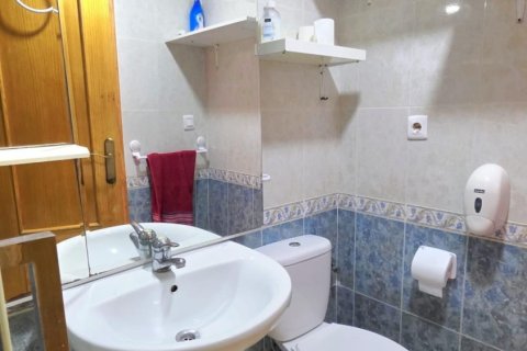 Huoneisto myytävänä Torrevieja, Alicante, Espanja, 2 makuuhuonetta, 60 m2 No. 184373 - kuva 10