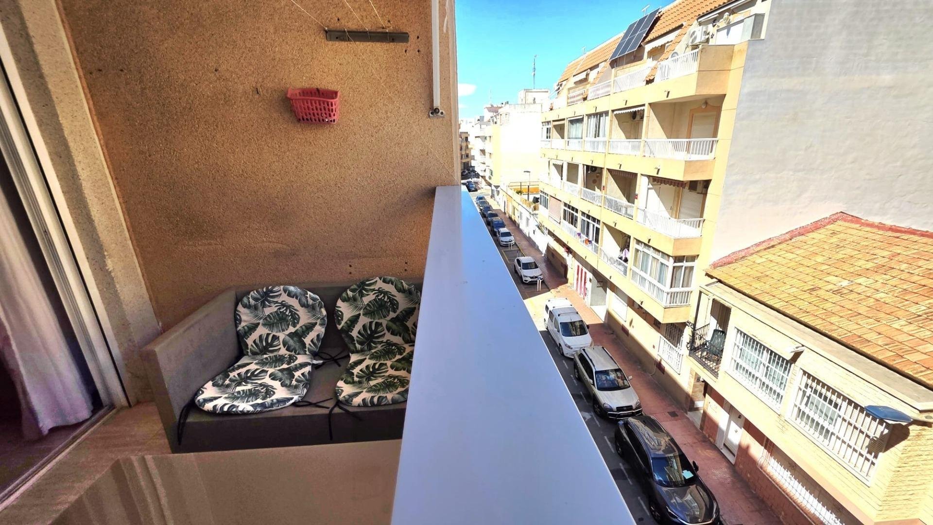 Huoneisto Torrevieja, Alicante, Espanja 2 makuuhuonetta, 60 m2 No. 184373
